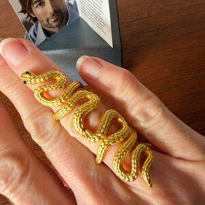 NIB Roberto by RFM Snake Knuckle Ring - Green Eyes